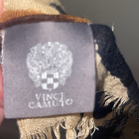 Vince Camuto leopard scarf OS GUC - Picture 3 of 3